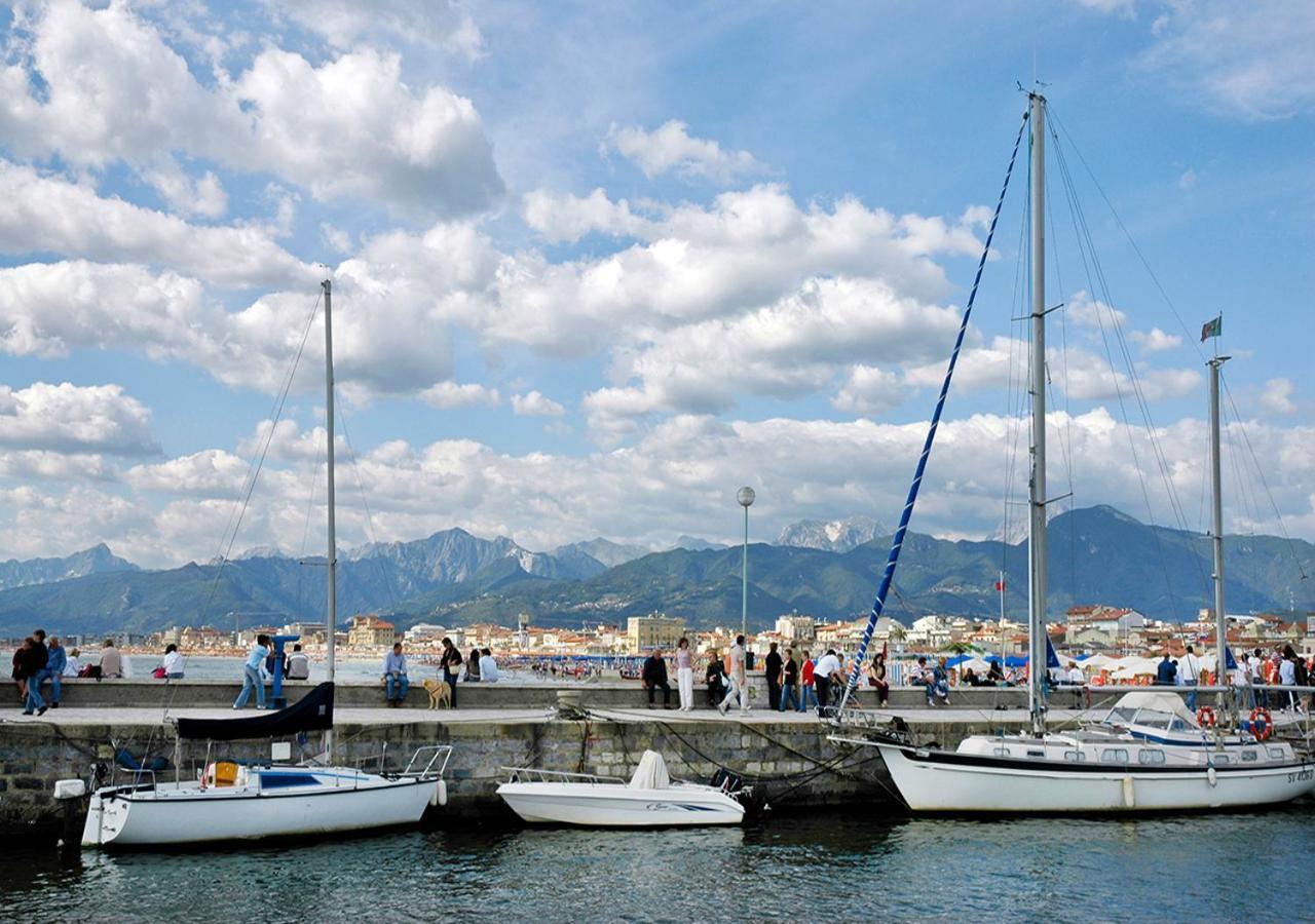 Villino Caproni Lejlighed Viareggio Eksteriør billede